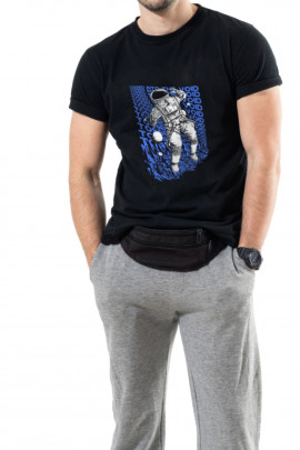 Футболка Trace of Space чоловіча чорна  "tossed into the void"