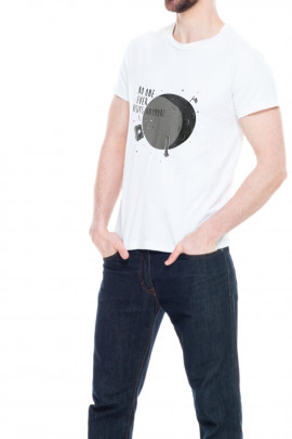 Футболка Trace of Space чоловіча біла "No one ever visits anymore"