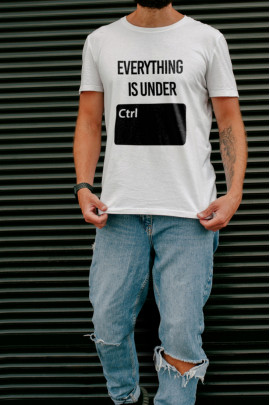 Футболка Ctrl+ чоловіча біла  "Everything is under cntrl"