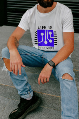 Футболка Ctrl+ чоловіча біла  "Life is hardware"