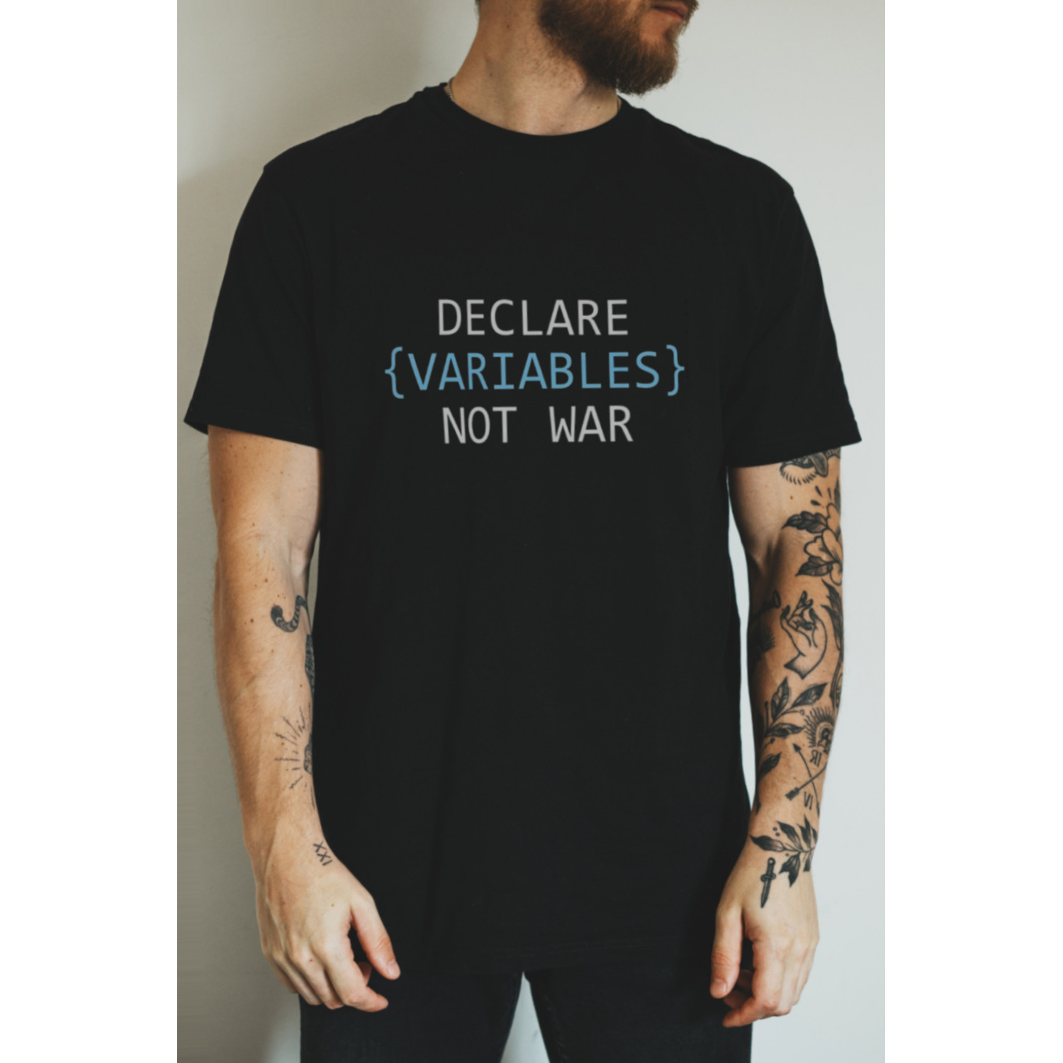 Футболка чорна чоловіча Ctrl+ "declare {variables} not war"