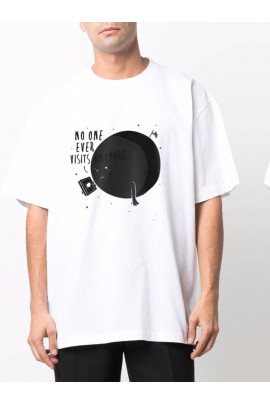 Футболка Trace of Space  Oversize чоловіча біла "No one ever visits anymore"